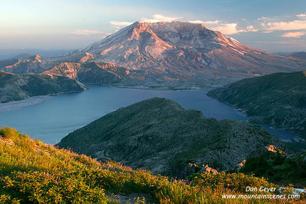 Image of Mount St. Helens, Spirit Lake, Mount Margaret