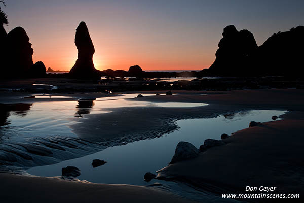 Image of Sunset at Point of the Arches, Shi Shi Beach, Olympic National Park.